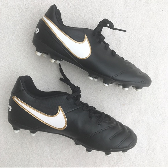 size 5 soccer cleats